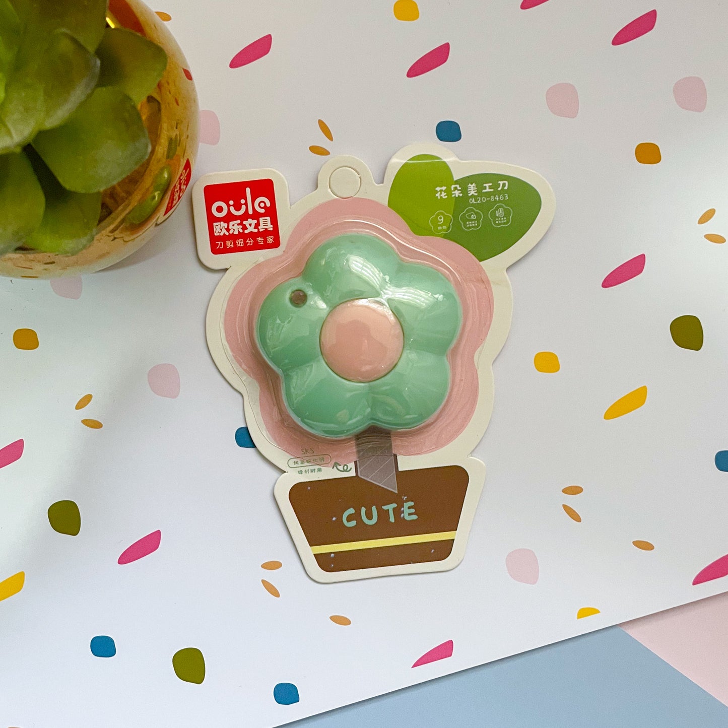 Cúter con diseño de flor